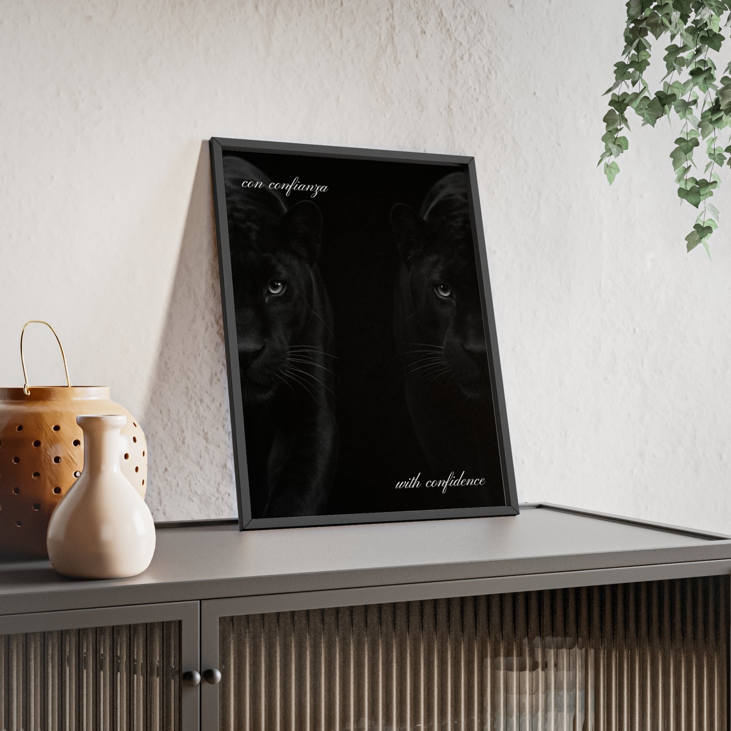 Con Confianza Framed Poster