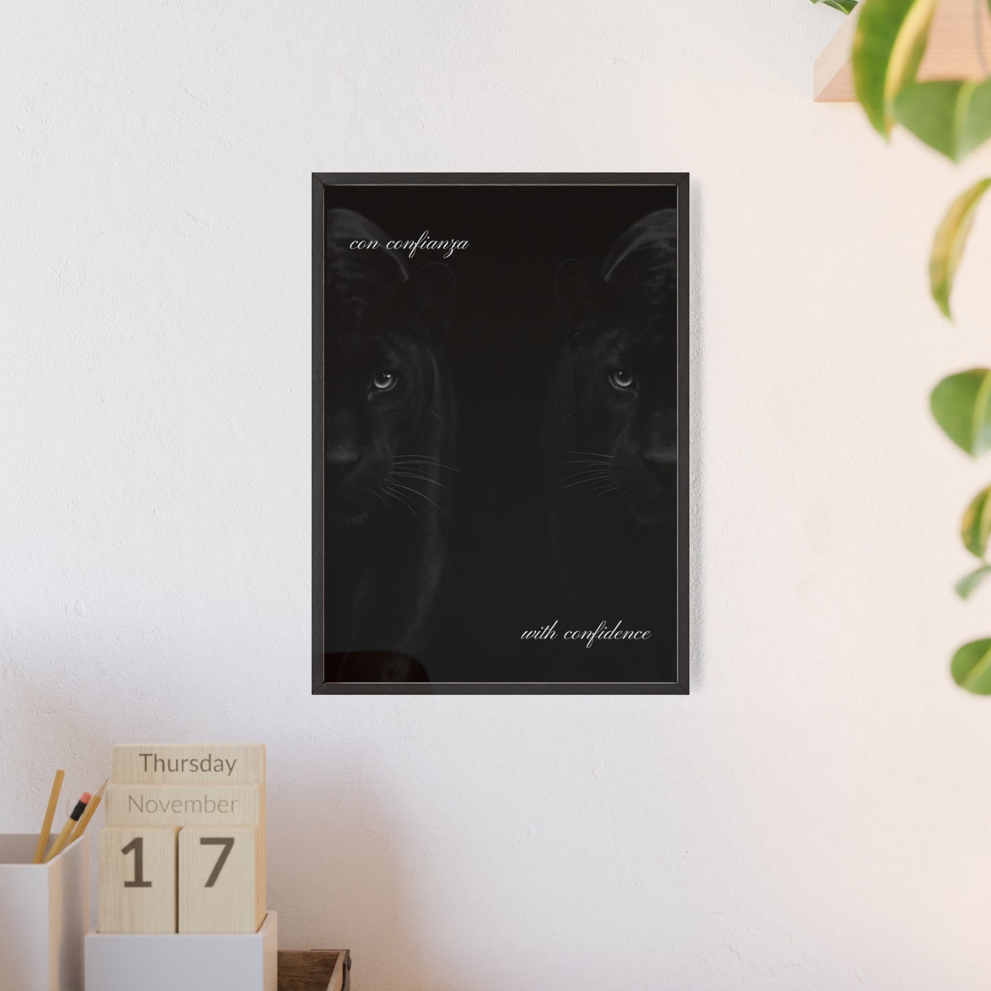 Con Confianza Framed Poster