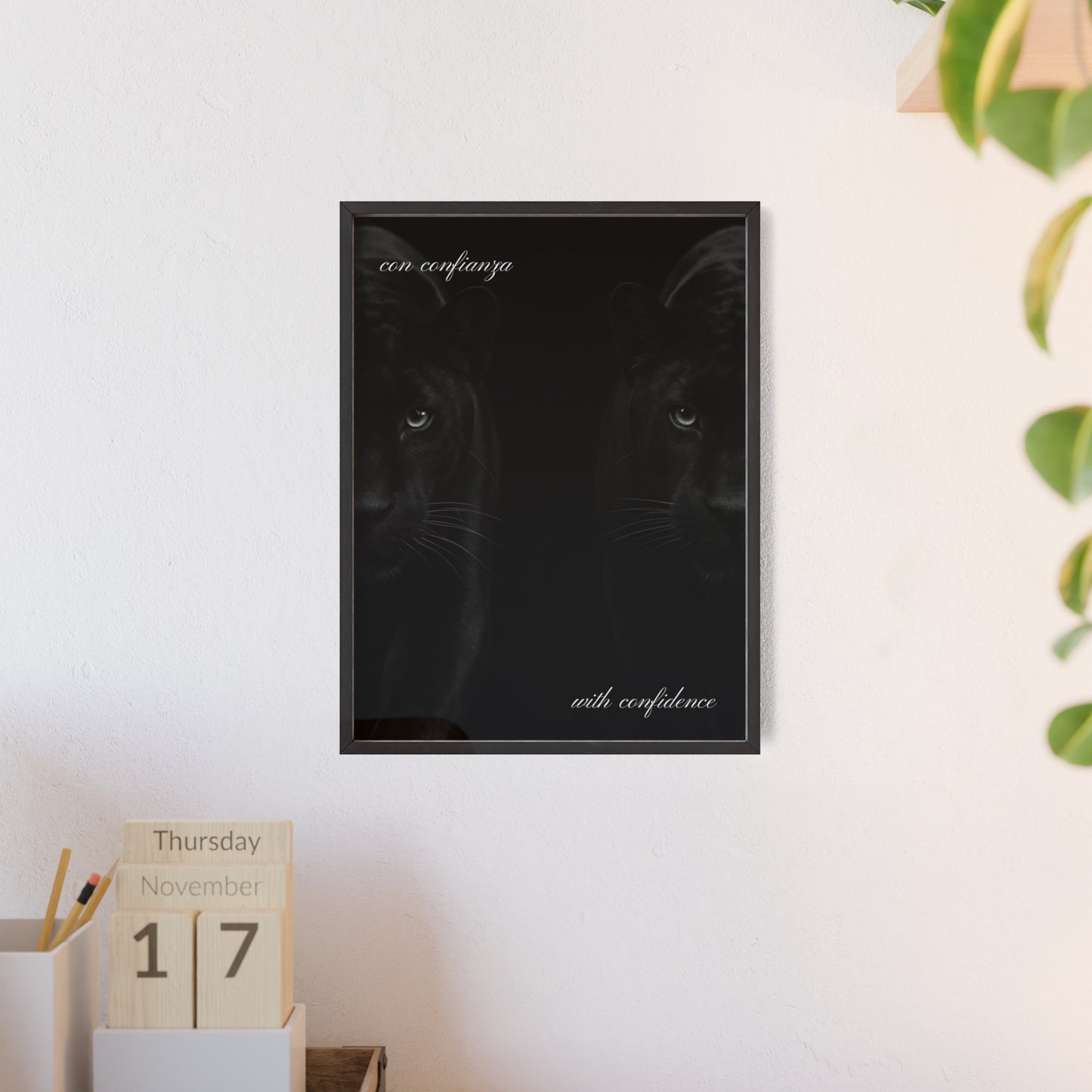 Con Confianza Framed Poster